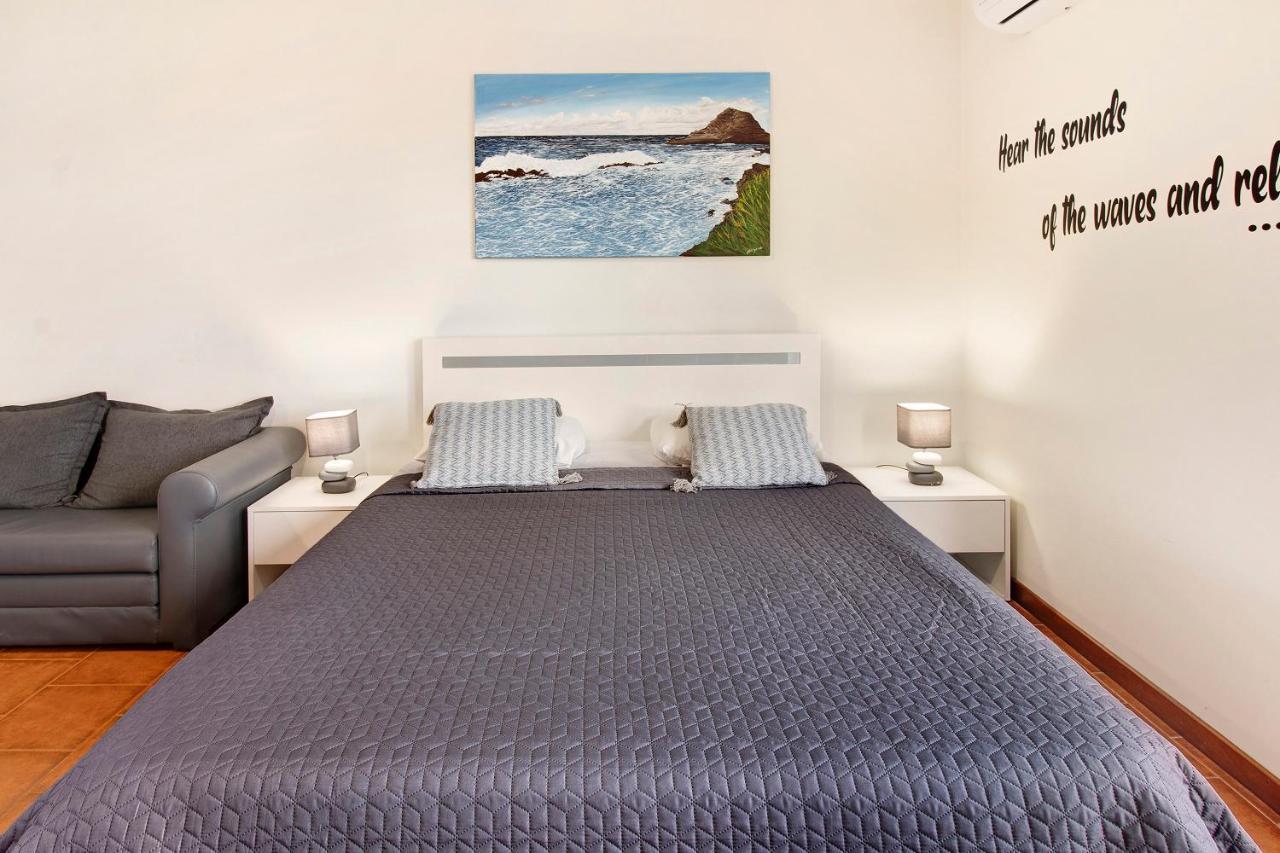 Ninho Gaivota Apartment Porto Moniz Bagian luar foto
